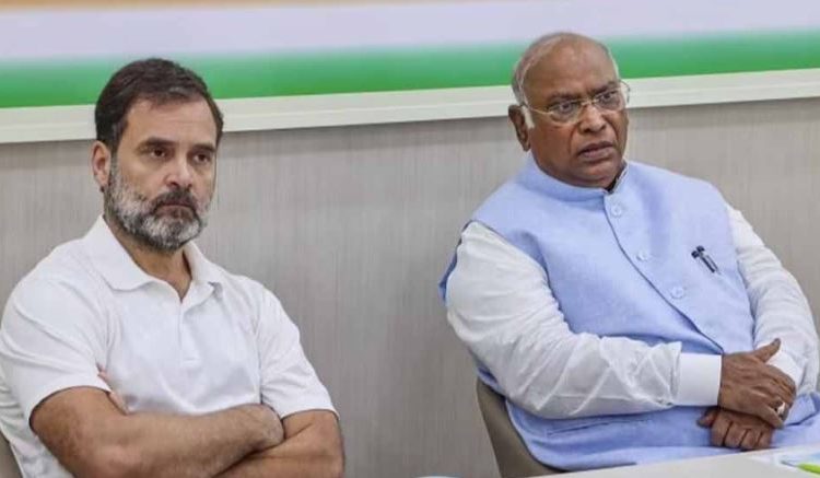 Bihar Congress disciplinary action after election defeat Congress issues notice to 43 leaders in Bihar Sadaqat Ashram protest leaders targeted by Congress Bihar Congress internal conflict and disciplinary committee