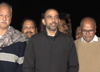 Rahul Gandhi Bihar review meeting photo, Bihar Congress meeting images, SIR vote controversy Bihar visuals