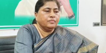 Leshi Singh press conference in Purnea Pappu Yadav controversy Bihar Leshi Singh JDU candidate Dhamdaha Bihar Election 2025 news Political clash Purnea Leshi Singh vs Pappu Yadav