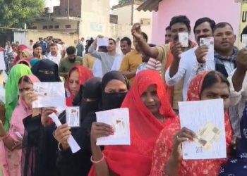 Bihar Election 2025 Voting Image, Bihar Assembly Election 2025 Booth Voting, Nitish Kumar Voting Bihar, Kishanganj Voting Bihar Election, Bihar Election Live Voting Photos