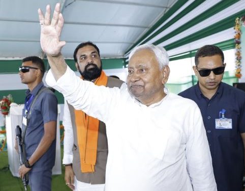 Nitish Kumar Bihar Cabinet Meeting Image PM Modi Bihar Oath Ceremony Photo Bihar NDA Victory Seats Chart Image