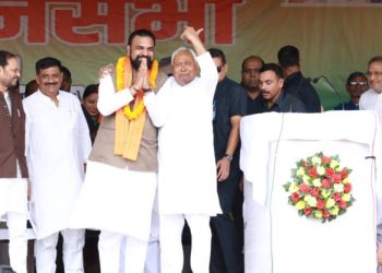 Nitish Kumar addressing rally in Tarapur Bihar मुख्यमंत्री नीतीश कुमार का तारापुर में भाषण Nitish Kumar supporting Samrat Choudhary NDA election rally Bihar 2025 Nitish Kumar on Bihar development and education