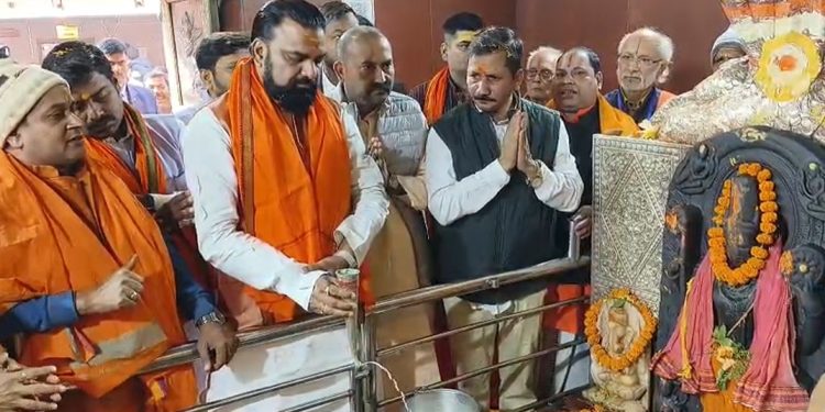 Samrat Choudhary at Hariharnath Temple Sonepur Bihar Deputy CM Temple Visit Sonepur Samrat Choudhary Media Interaction Sonepur Hariharnath Mandir Sonepur Devotees