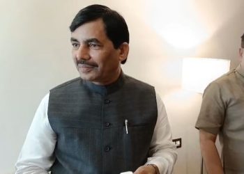 शाहनवाज़ हुसैन पूर्णिया रैली में भाषण देते हुए बिहार चुनाव 2025 में एनडीए की रणनीति पर चर्चा राहुल गांधी पर भाजपा का तीखा हमला अमित शाह की बिहार चुनावी योजना का असर