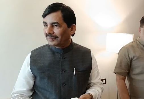 शाहनवाज़ हुसैन पूर्णिया रैली में भाषण देते हुए बिहार चुनाव 2025 में एनडीए की रणनीति पर चर्चा राहुल गांधी पर भाजपा का तीखा हमला अमित शाह की बिहार चुनावी योजना का असर