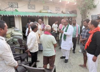 Shailendra Pratap Singh campaigning in Bihar, Tejashwi Yadav Bihar CM face, RJD Mahagathbandhan election rally, Bihar election 2025 campaign images