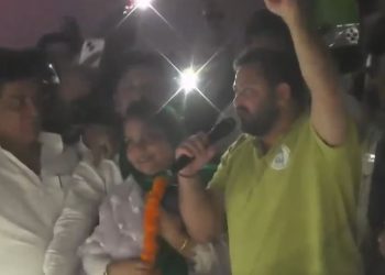Tejashwi Yadav Bihar Road Rally Image, Katihar Rajendra Stadium Speech Photo, Torch Light Campaign Bihar Picture