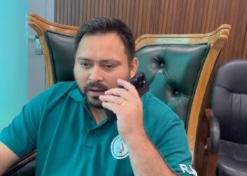 मोकामा हत्याकांड पर बोले तेजस्वी यादव.. क्या चुनाव आयोग मर गया है?