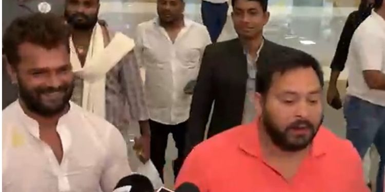 Tejashwi Yadav Bihar rally speech 2025 Tejashwi Yadav at Patna Airport media briefing Bihar Assembly Election phase 2 voting 2025 Tejashwi Yadav and Mukesh Sahani alliance photo Bihar Election 2025 campaign crowd image