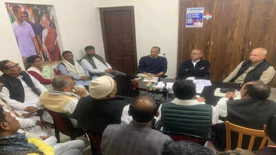 Bihar Congress meeting image, Rajesh Ram Congress statement photo, Bihar election defeat analysis picture, Congress Mahagathbandhan tension image