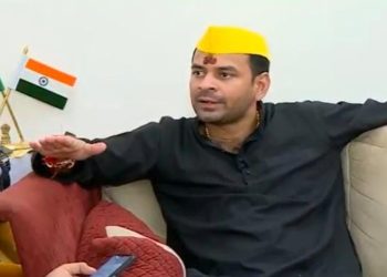 तेजप्रताप के बदले सुर, नीतीश के पक्ष में हुए खड़े, बोले-हत्याएं सिर्फ…