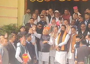 बिहार विधानसभा पहला सत्र, नीतीश कुमार बिहार राजनीति, प्रोटेम स्पीकर नरेंद्र नारायण यादव शपथ ग्रहण, बिहार सरकार बनाम विपक्ष