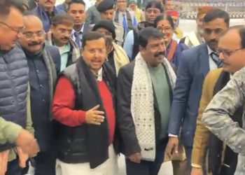 नितिन नबीन पटना पहुंचे, BJP कार्यकारी अध्यक्ष बिहार दौरा, बिहार राजनीति में हलचल, नीतीश कुमार कैबिनेट विस्तार चर्चा