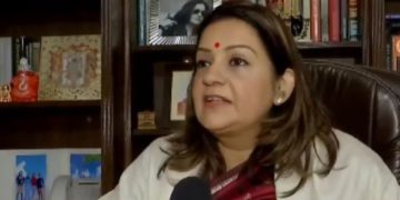 Priyanka Chaturvedi attacking BJP over BLO deaths issue Opposition demand discussion on election reform in Parliament Shiv Sena UBT press statement on BLO controversy