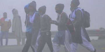 बिहार में ठंड और कोहरा, छपरा स्कूल बंद खबर, पटना स्कूल टाइमिंग बदली, बिहार मौसम समाचार, शीतलहर का असर