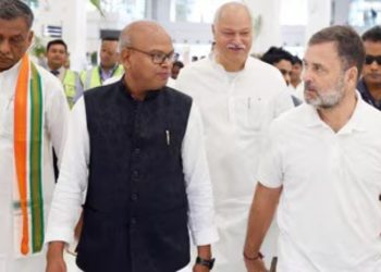 Rahul Gandhi meeting Bihar Congress leaders, Mallikarjun Kharge residence Congress meeting, Bihar Congress MLAs Delhi meeting, Rahul Gandhi Congress crisis discussion