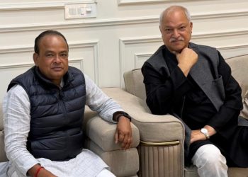 Shaquil Ahmed Khan Ranchi visit, Dr Irfan Ansari meeting Congress leader, Jharkhand free treatment scheme, Bihar Congress senior leader news