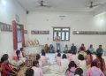 Bhitiharwa Gandhi Ashram Shaheed Diwas tribute, Mahatma Gandhi photo tribute Bettiah, Kasturba Gandhi School students bhajan, Gandhi memorial event West Champaran, Shaheed Diwas program Bihar