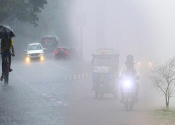 बिहार में ठंड और मौसम का बदला मिजाज, Bihar weather forecast cloudy sky, बारिश और तेज हवा का अलर्ट बिहार, उत्तर बिहार में कोहरे की संभावना