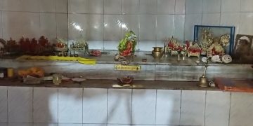मशरक थाना के पास मंदिर, Ram Sita Lakshman Ashtadhatu idols, Chhapra temple robbery scene, Bihar temple theft news