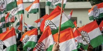 कांग्रेस का पटना में प्रदर्शन, बिहार कांग्रेस विधायक दिल्ली तलब, राहुल गांधी और खरगे बैठक, बिहार सियासी संकट