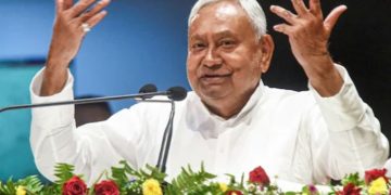 Bihar GSDP Growth 2024-25 Data Chart, मुख्यमंत्री निश्चय स्वयं सहायता योजना Beneficiaries Image, Bihar Development Projects Press Conference, Bihar Economic Report 2024-25 Graph