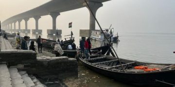 Patna Ganga Ghat Makar Sankranti Security Image SDRF Deployment Patna River Patrol Photo Patna Boat Ban Makar Sankranti Picture Crowd Management at Patna Ganga Ghat Photo