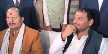 Tej Pratap at Makar Sankranti Bhoj Patna, Vijay Sinha with Tej Pratap Bihar Politics, तेज प्रताप विजय सिन्हा भोज फोटो