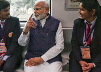 PM मोदी का तमिलनाडु स्पेशल: बच्चों से परीक्षा, AI और विकसित भारत पर दिलचस्प चर्चा