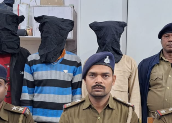 सोनपुर पुलिस की बड़ी कार्रवाई: चाकूबाजी कांड का मुख्य आरोपी बादल कुमार समेत तीन गिरफ्तार, देशी कट्टा-कारतूस बरामद