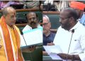 Bihar Vidhan Sabha session image, Vijay Sinha in Assembly, Saharsa drainage project site, Bihar MLA IP Gupta speaking in House