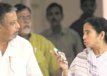 पूर्व रेल मंत्री मुकुल रॉय का निधन.. ममता बनर्जी के साथ की थी TMC की स्थापना, बीजेपी के साथ भी रहा है रिश्ता