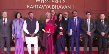 Nirmala Sitharaman Budget 2026, Union Budget 2026 digital tablet, केंद्रीय बजट 2026 संसद, बजट भाषण लाइव लोकसभा