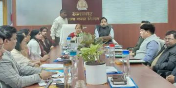 पटना नगर निगम बैठक फोटो, Patna Municipal Corporation meeting hall, municipal bond discussion patna, sanitation vehicles plan patna, water ATM project Bihar image