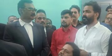 Pawan Singh court appearance Dehri, पवन सिंह वाई प्लस सुरक्षा कोर्ट, Bhojpuri superstar Pawan Singh court news, Bihar court hearing Pawan Singh, Model code violation case Bihar news