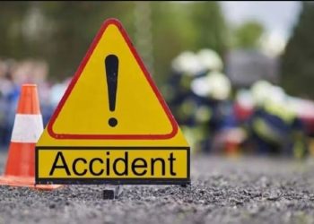 Patna road accident scene, Bihita truck auto crash, Bihar accident rescue operation, PMCH Patna injured patients