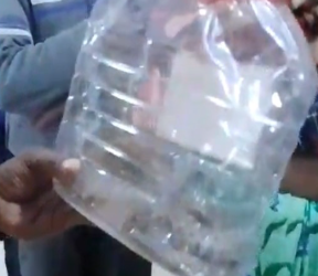 सीतामढ़ी में सनसनी: सांप ने डसा तो उसी को डिब्बे में लेकर सदर अस्पताल पहुंचा मुकेश पासवान