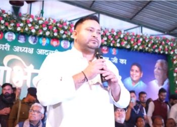 ‘डरेंगे नहीं, झुकेंगे नहीं’.. राष्ट्रीय कार्यकारी अध्यक्ष बनते ही तेजस्वी यादव का बीजेपी-एनडीए पर बड़ा हमला